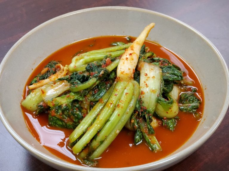 Young Summer Radish Leaves Water Kimchi (열무물김치) K Kimchi